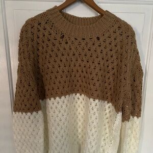 women MUSTARD SEED Camel and White Crew Neck Sweater    Size Small